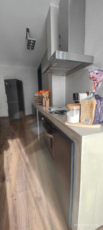 Attico Vista Mare Apartment Голем Екстериор снимка