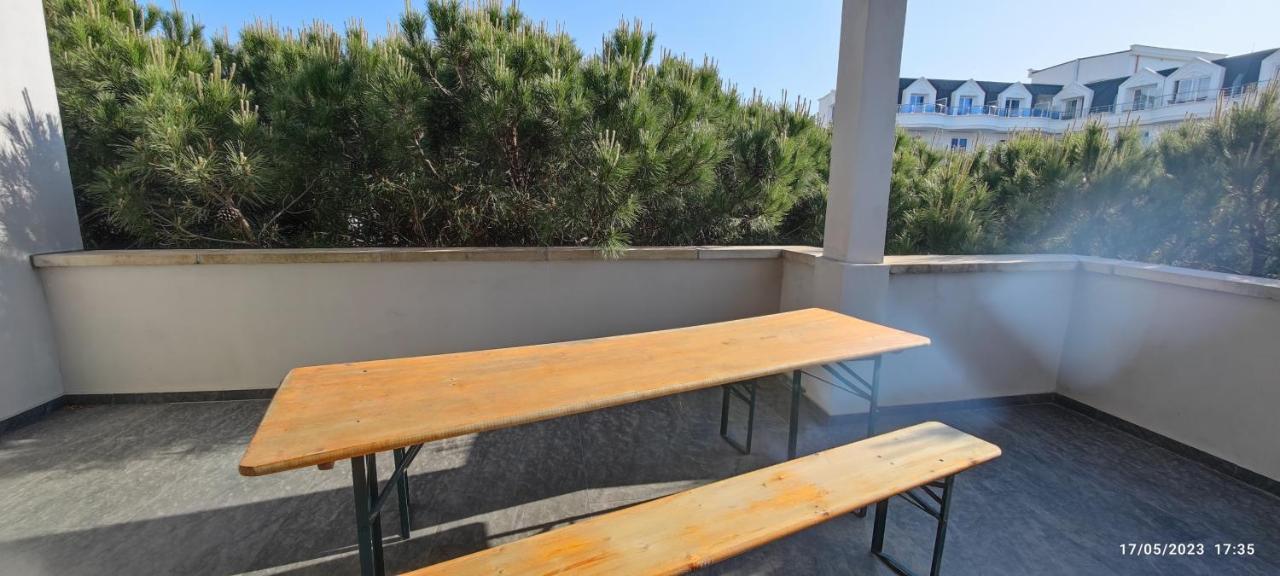 Attico Vista Mare Apartment Голем Екстериор снимка