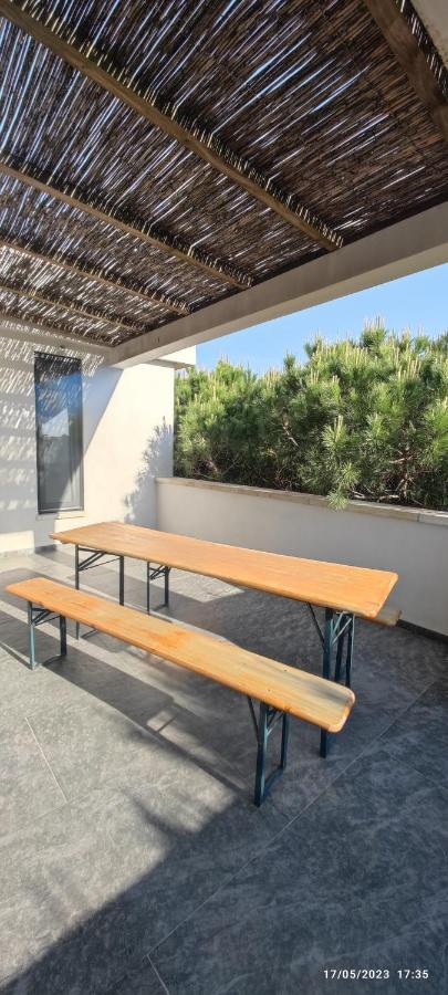 Attico Vista Mare Apartment Голем Екстериор снимка